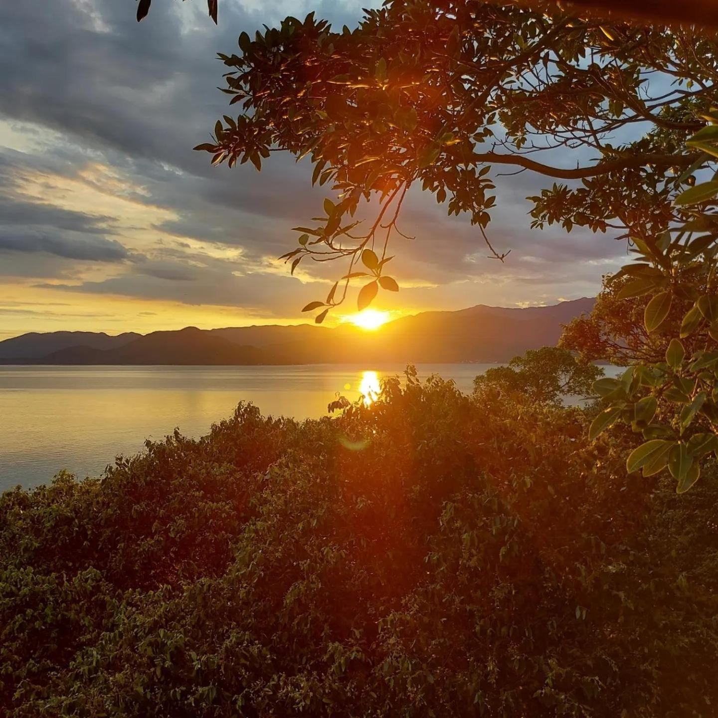 Casa Na Montanha Com Vista O Mar Сasa de vacaciones *